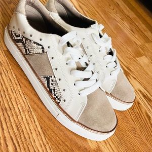 Crown Vintage Sneakers